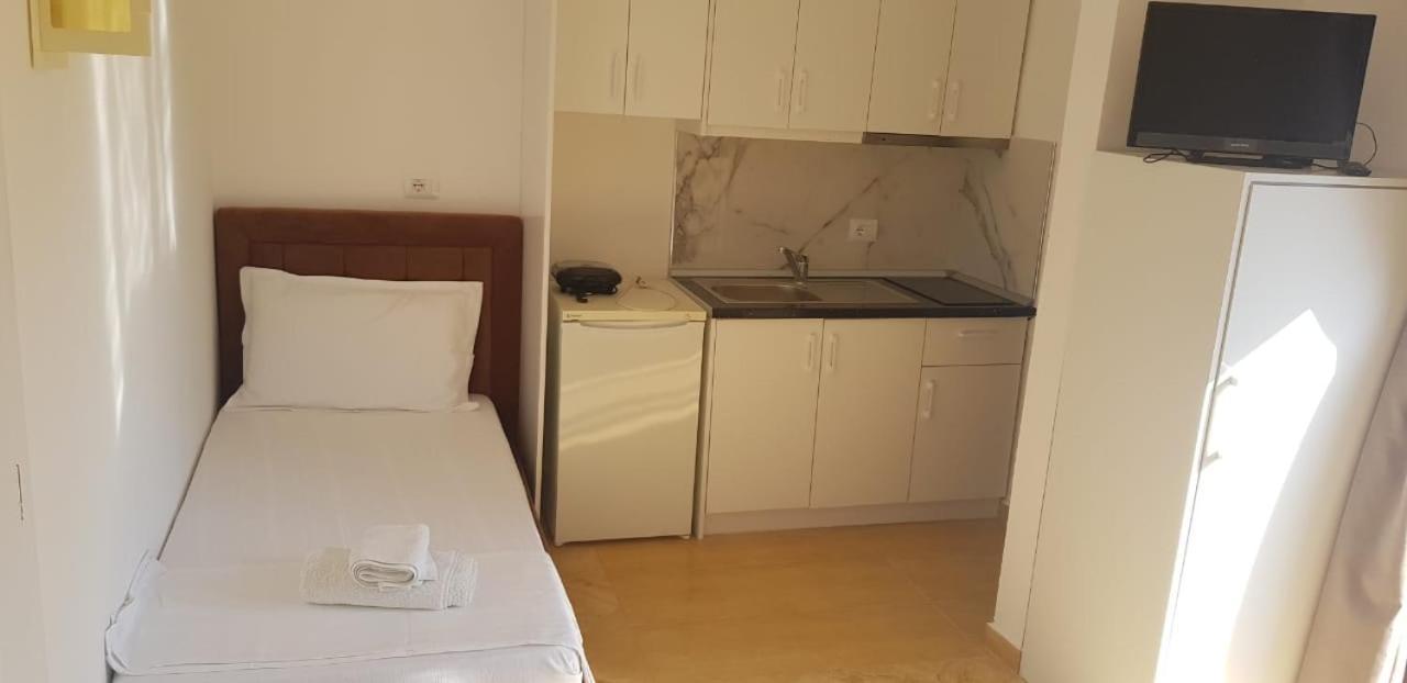 Apartments Villa Dovinefa คซามิล ภายนอก รูปภาพ