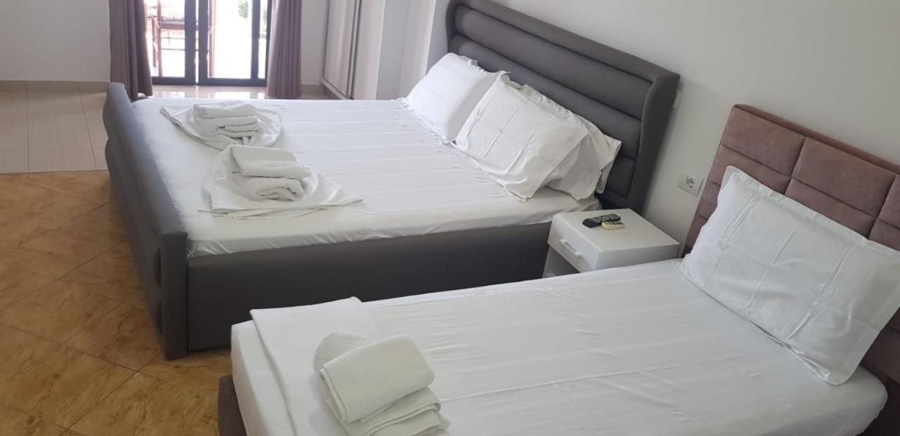 Apartments Villa Dovinefa คซามิล ภายนอก รูปภาพ