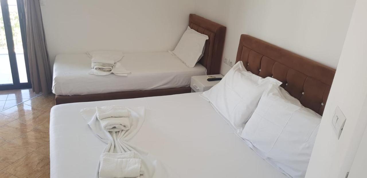 Apartments Villa Dovinefa คซามิล ภายนอก รูปภาพ